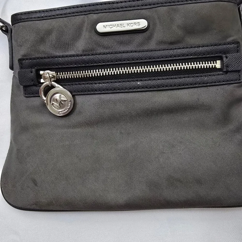 Michael Kors Kempton Nylon Crossbody Bag Dark Charcoal Gray Zip Closure Travel